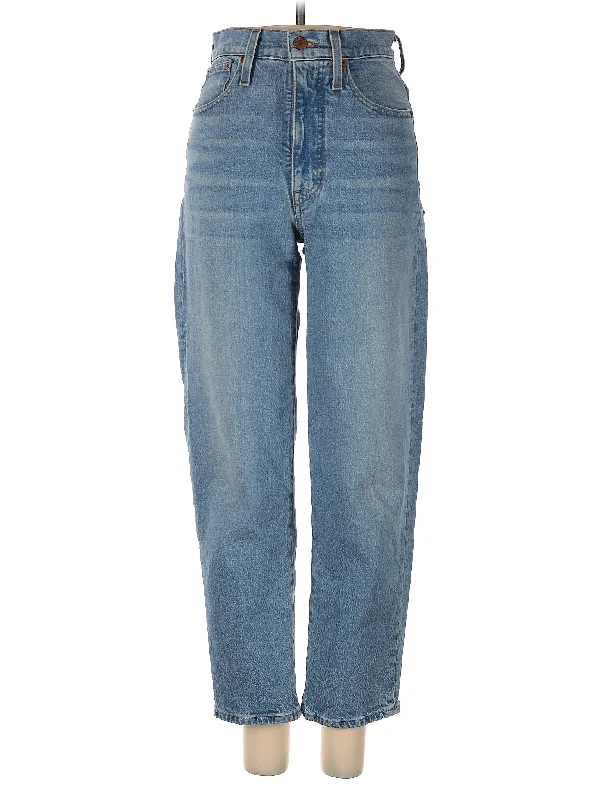 Mid-Rise Boyjeans Jeans in Light Wash