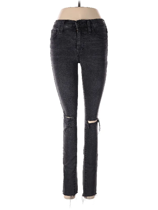 Mid-Rise Skinny Jeans in Dark Wash